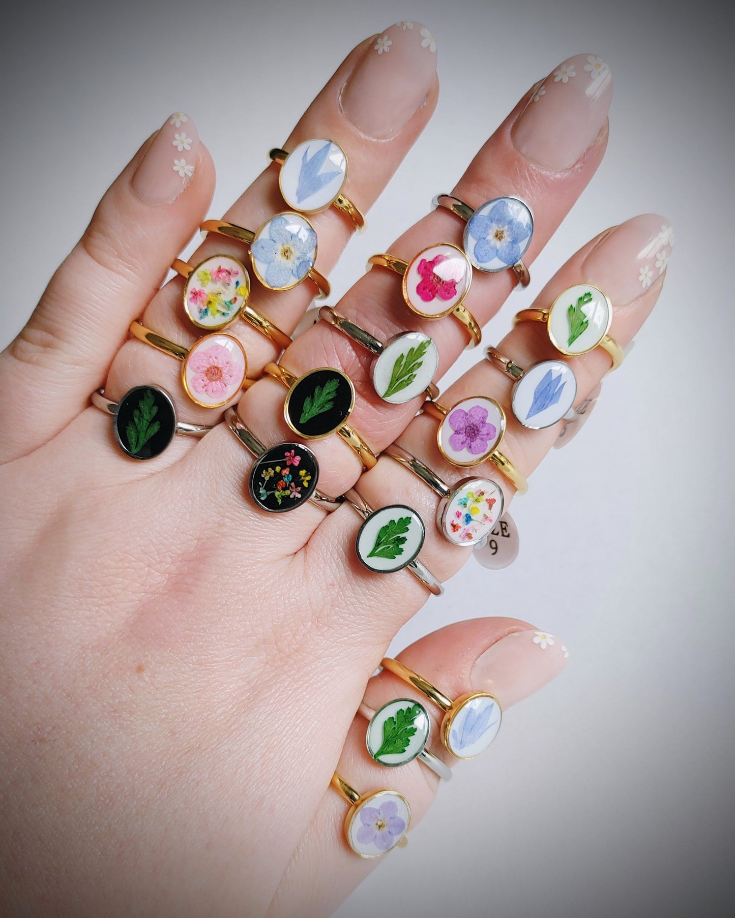 Size 6- Silver White Flower Ring